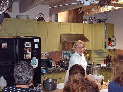 Judith begins the New Orleans food class with her guests.